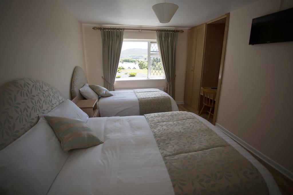 Island View House Bed & Breakfast Castletownbere Bagian luar foto